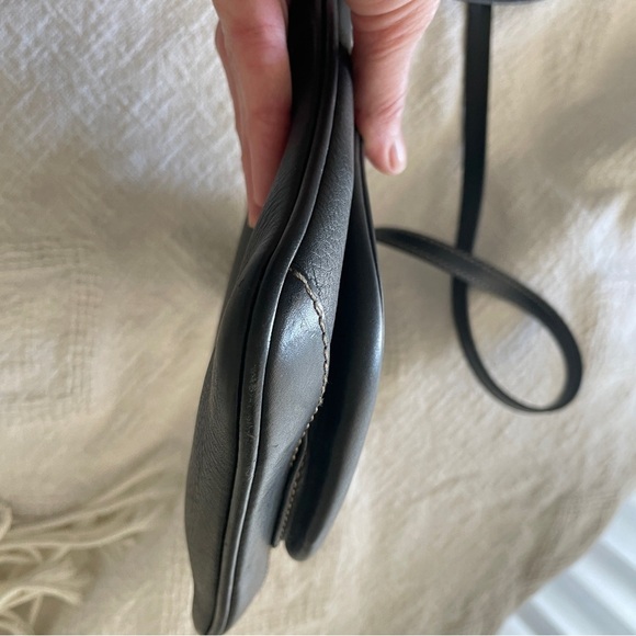 VINTAGE DOONEY & BOURKE CROSSBODY BAG PURSE SHOULDER BAG - Picture 14 of 16